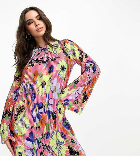 ASOS DESIGN Petite - Vestito plissé corto a fiori con maniche svasate - ASOS Petite - Modalova