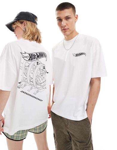 T-shirt unisex oversize bianca con stampa di Hot Wheels su licenza - ASOS DESIGN - Modalova