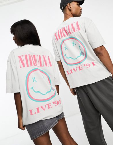 T-shirt unisex oversize chiaro con stampa su licenza dei Nirvana - ASOS DESIGN - Modalova