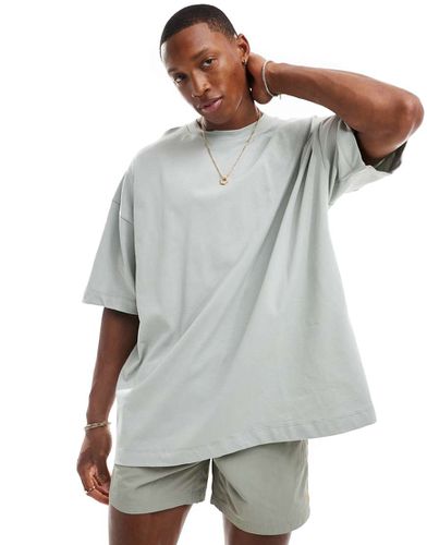 T-shirt basic extra oversize pesante da 240 gsm grigia - ASOS DESIGN - Modalova