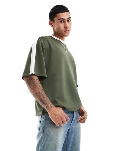 T-shirt comoda squadrata in tessuto scuba kaki - ASOS DESIGN - Modalova