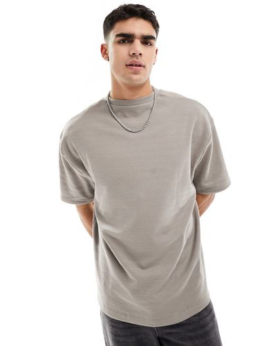 T-shirt girocollo grigia testurizzata - ASOS DESIGN - Modalova