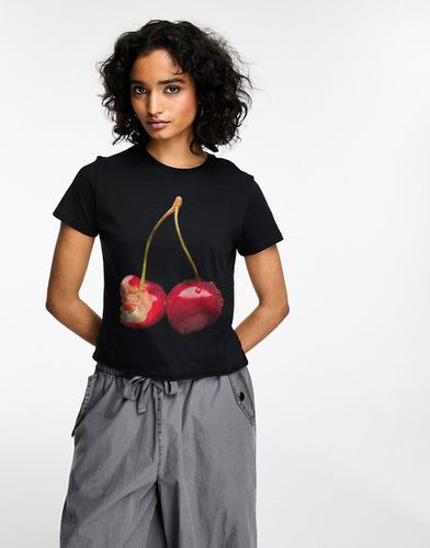 T-shirt mini nera con grafica di ciliegie - ASOS DESIGN - Modalova