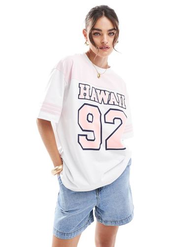 T-shirt oversize bianca con grafica sportiva "Hawaii" - ASOS DESIGN - Modalova