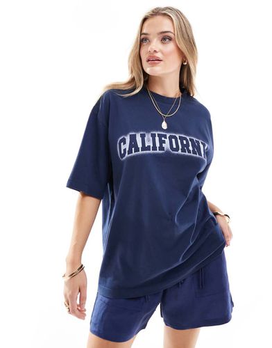 ASOS DESIGN - T-shirt oversize con grafica "California" effetto spray - ASOS Curve - Modalova