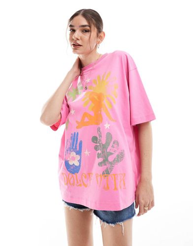 T-shirt oversize acceso con stampa d'arte "Dolce Vita" - ASOS DESIGN - Modalova