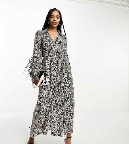 ASOS DESIGN Tall - Vestito midi a portafoglio con colletto e stampa leopardata - ASOS Tall - Modalova