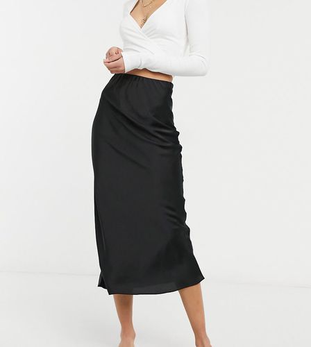 ASOS DESIGN Tall - Gonna sottoveste asimmetrica in raso - ASOS Tall - Modalova