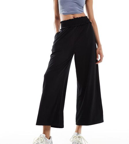 ASOS DESIGN Tall - Pantaloni culotte taglio corto con vita arricciata neri - ASOS Tall - Modalova