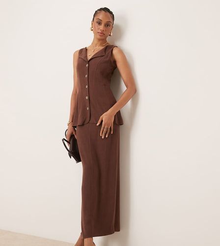 ASOS DESIGN Tall - Robe mi-longue en lin façon gilet de tailleur - chocolat - Asos Tall - Modalova