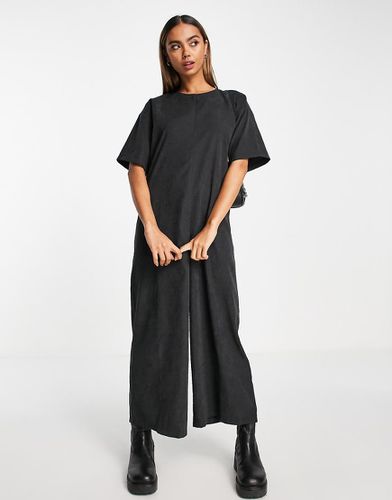 Tuta jumpsuit a t-shirt oversize in cupro nera - ASOS DESIGN - Modalova