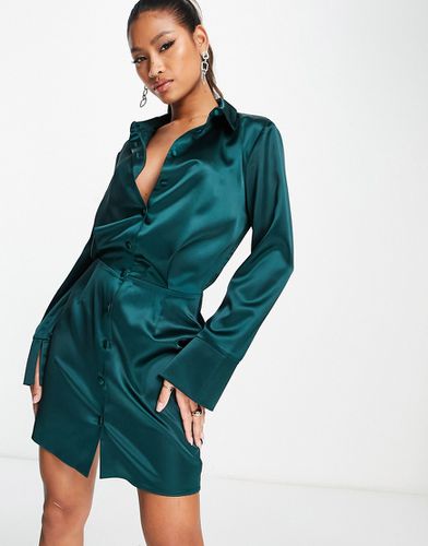 Vestito corto oversize in raso verde-azzurro con spalline imbottite - ASOS DESIGN - Modalova