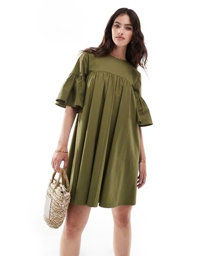 Vestito grembiule corto verde oliva con maniche oversize - ASOS DESIGN - Modalova