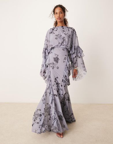 Vestito lungo blu con stampa a fiorellini, maniche con volant oversize e gonna con volant a cascata - ASOS DESIGN - Modalova