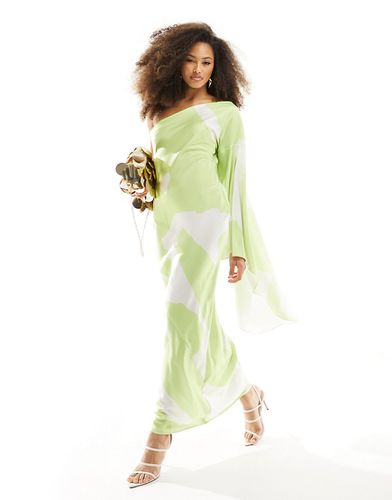 Vestito lungo in raso verde astratto monospalla con dettaglio sul retro e manica svasata - ASOS DESIGN - Modalova