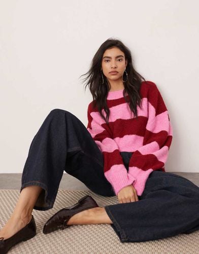 Maglione oversize girocollo in maglia a righe rosa e rosse - ASOS EDITION - Modalova