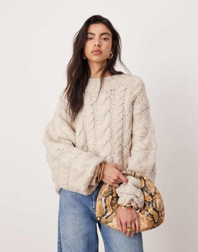 Maglione lavorato a mano a trecce avena pesante oversize - ASOS EDITION - Modalova