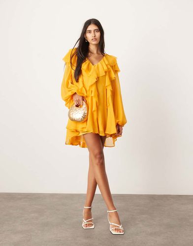 Vestito corto arancione con volant e bordi grezzi - ASOS EDITION - Modalova