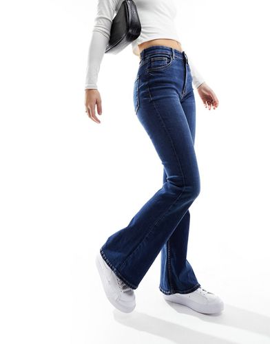 Jeans a zampa a vita alta lavaggio indaco - Bershka - Modalova