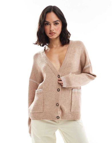 Cardigan taglio lungo beige con cuciture a contrasto - Brave Soul - Modalova