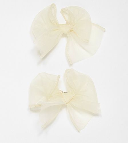 Confezione da 2 mini fiocchi per i capelli in organza color crema - DesignB London - Modalova