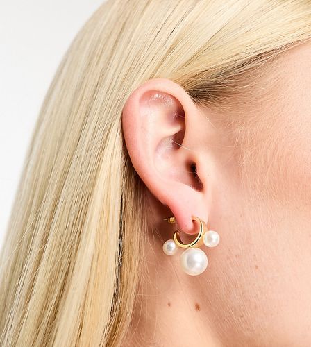 Orecchini a cerchio color con perle di dimensioni crescenti - DesignB London - Modalova