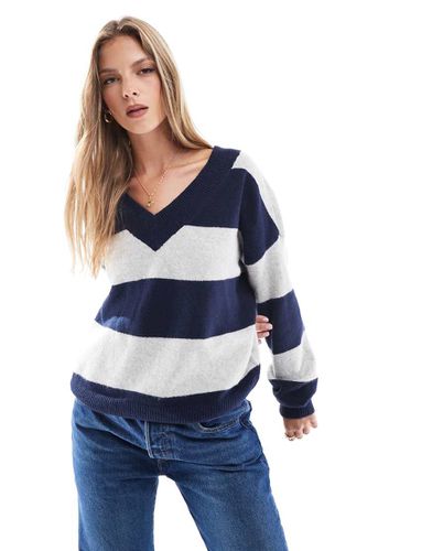 Maglione a trecce con scollo a V e righe e grigie - Hollister - Modalova