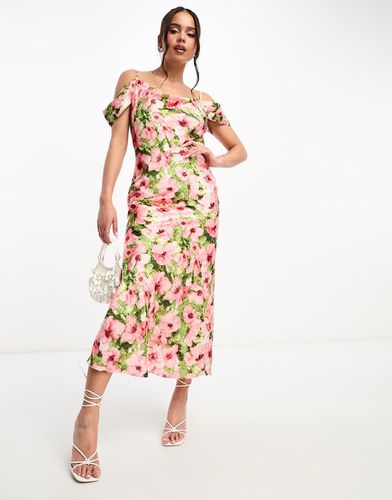 Plus - Vestito con gonna al polpaccio e spalle scoperte in raso rosa a fiori - Hope & Ivy - Modalova