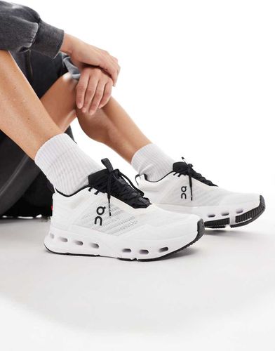 ON - Cloudnova X - Sneakers da allenamento bianche e nere - On Running - Modalova