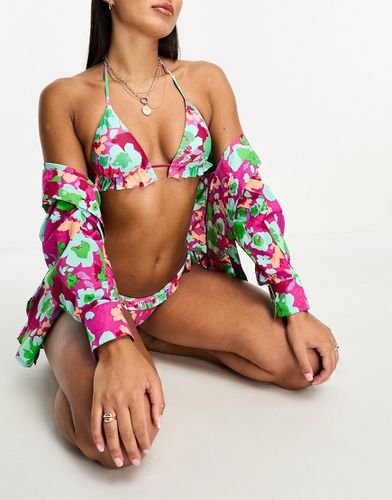 Top bikini a triangolo con volant rosa fiori in coordinato - ONLY - Modalova