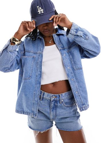 Boxy - Camicia di jeans squadrata azzurra - ONLY - Modalova