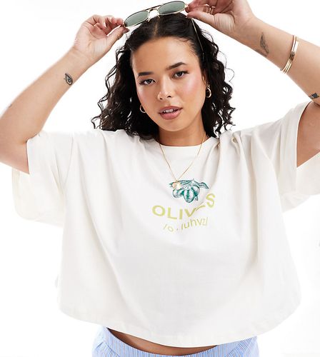 T-shirt corta bianca con stampa di olive - Only Curve - Modalova