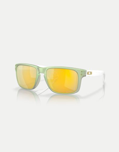 Holbrook Re-Discover Collection - Occhiali da sole squadrati color giada opalina scura con lenti specchiate oro polarizzate - Oakley - Modalova