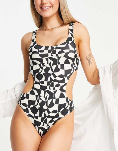 Costume da bagno nero e bianco con stampa grafica e cut-out ai lati - Monki - Modalova