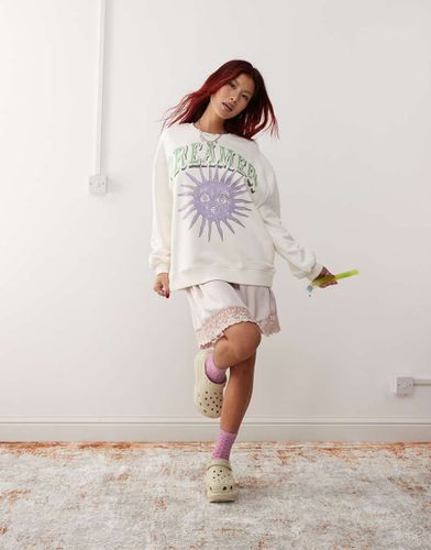 Felpa oversize bianca con stampa "Dreamer" sul davanti - Monki - Modalova