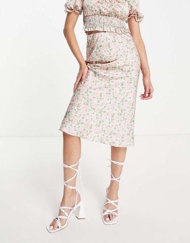 Gonna midi asimmetrica in raso con stampa di rose in coordinato - Miss Selfridge - Modalova