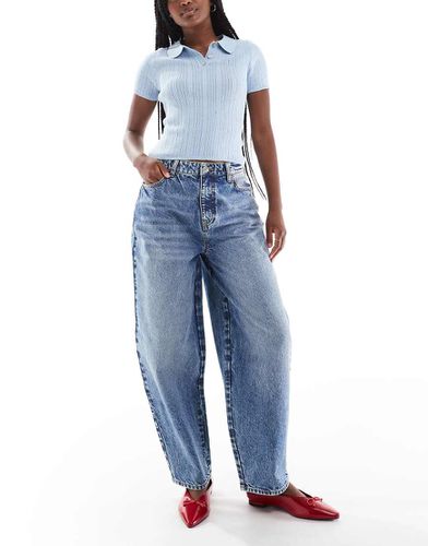 Jeans con gamba bombata lavaggio azzurro - Miss Selfridge - Modalova