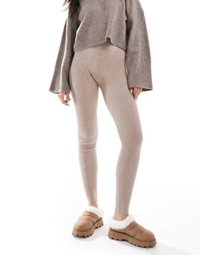 Leggings confortevoli in maglia a coste color avena - Miss Selfridge - Modalova