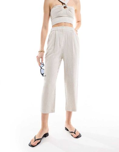 Pantaloni affusolati in lino a righe - Miss Selfridge - Modalova