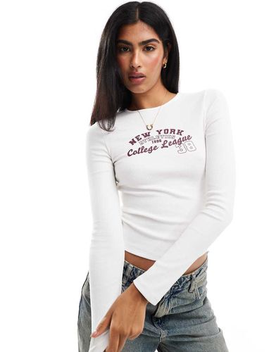 T-shirt écru con grafica "New York College League" - Miss Selfridge - Modalova