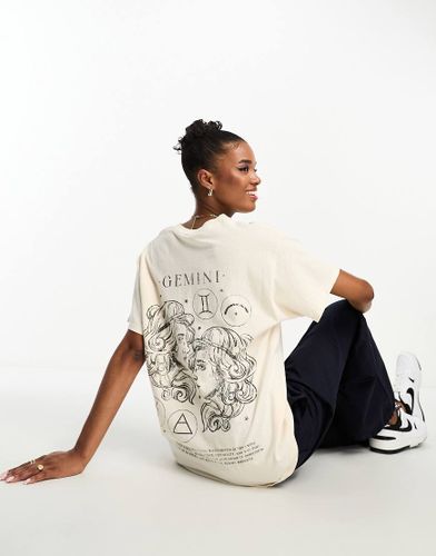 T-shirt oversize écru con stampa dei gemelli - Miss Selfridge - Modalova