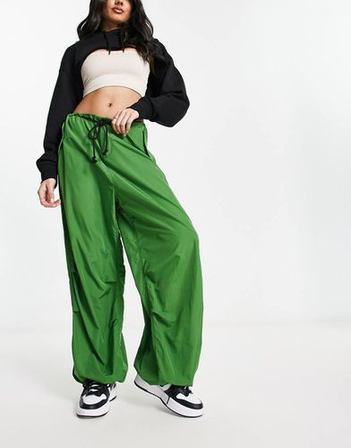 Pantaloni verdi parachute con coulisse - Noisy May - Modalova