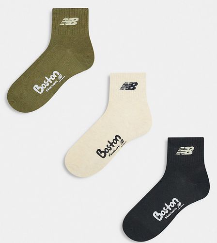 Confezione da 3 paia di calzini alla caviglia verdi, neri e bianchi con scritta "Boston" - New Balance - Modalova