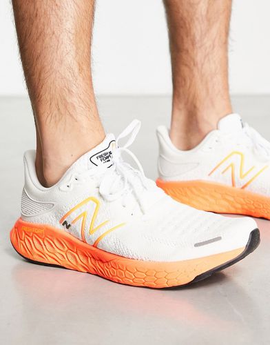 Running 1080 - Sneakers bianche e arancioni - New Balance - Modalova