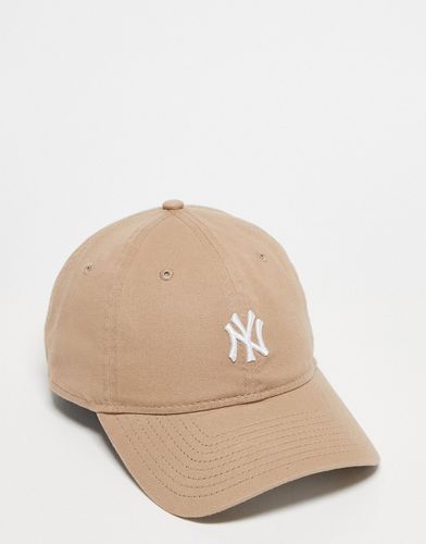 Twenty - Cappellino beige slavato con logo piccolo dei New York Yankees - New Era - Modalova