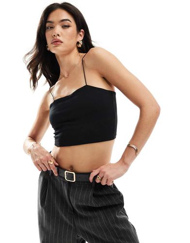 Crop top con spalline sottili - New Look - Modalova