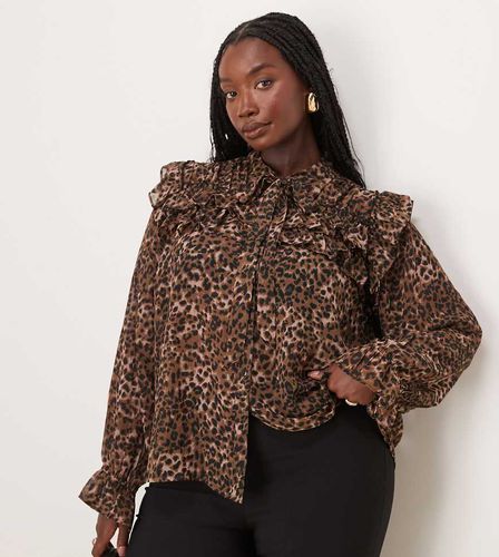 New Look Curve - Blusa con fiocco leopardata - New Look Plus - Modalova