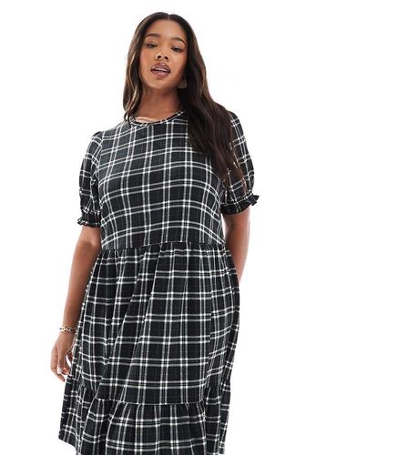 New Look Curve - Robe babydoll courte effet froissé à carreaux - New Look Plus - Modalova