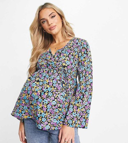 Blusa nera a fiori avvolgente con maniche lunghe - New Look Maternity - Modalova