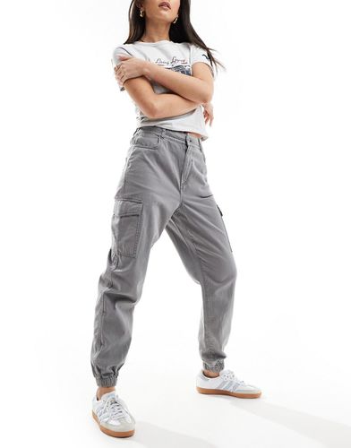 Pantaloni cargo grigi con fondo elasticizzato - New Look - Modalova